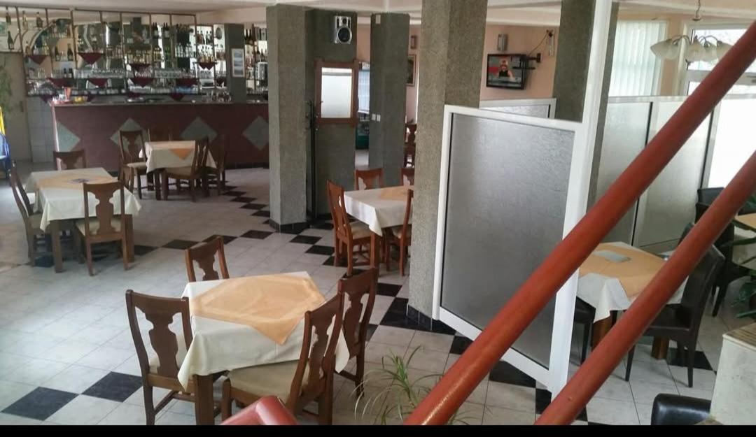Motel Tara 莫伊科瓦茨 外观 照片