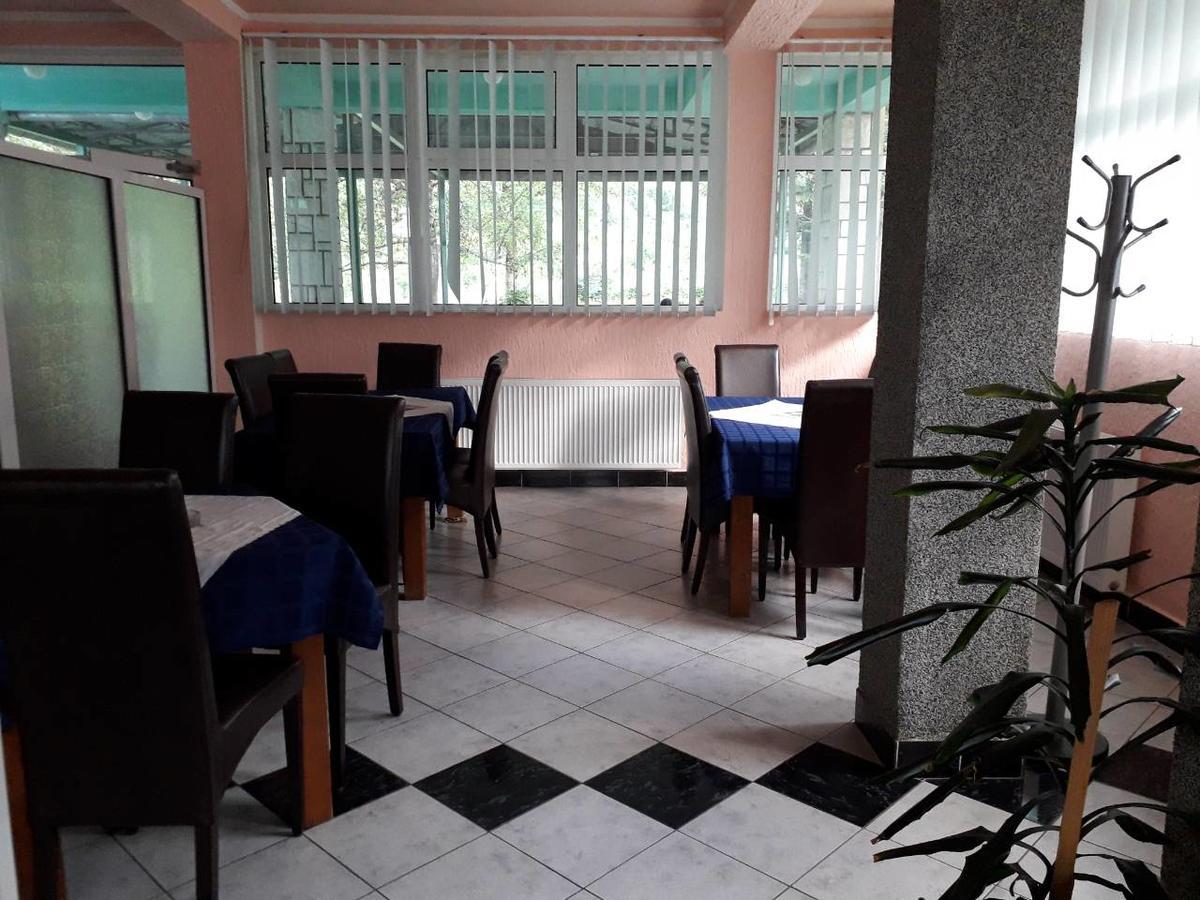 Motel Tara 莫伊科瓦茨 外观 照片